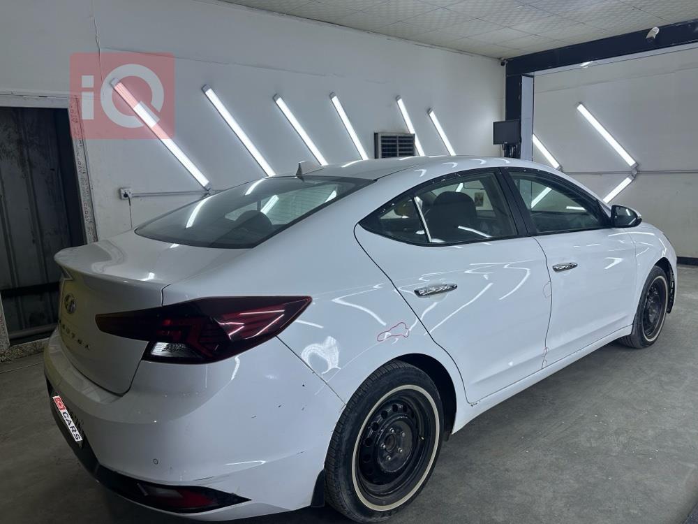 هيونداي النترا